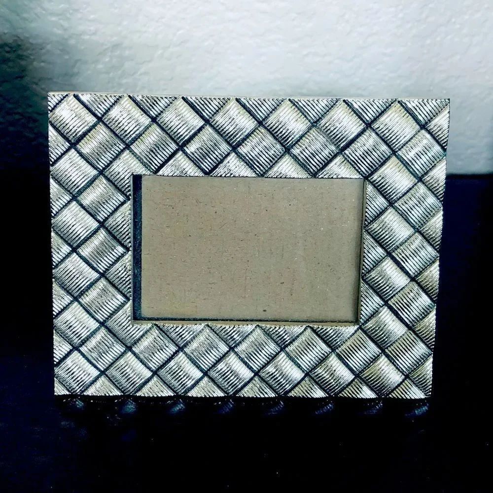 Elegant Silver Woven Design Green Tree Silver Photo Frame